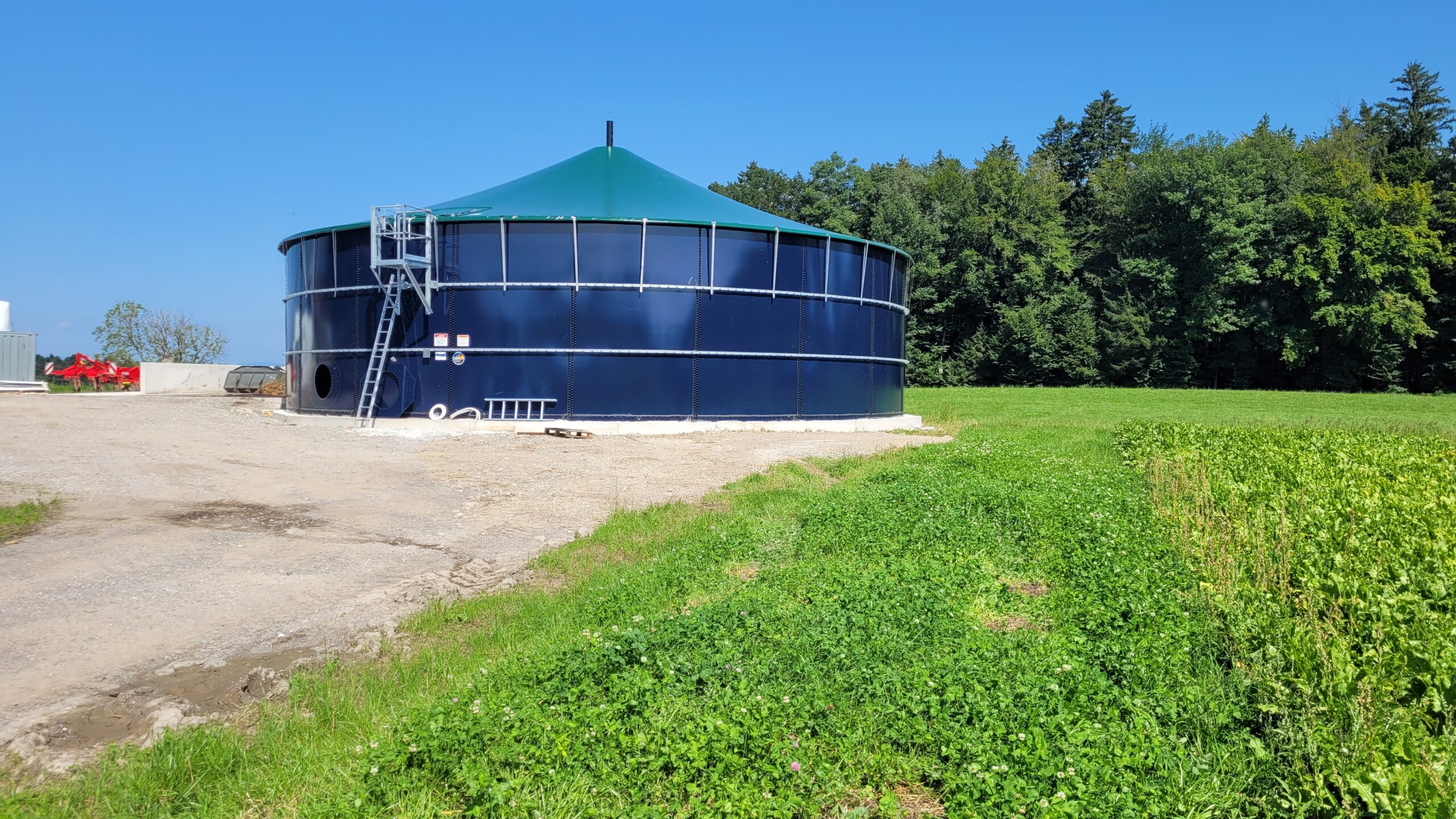 Güllen- und Biogas Behälter mit Abdeckung - Harvestore